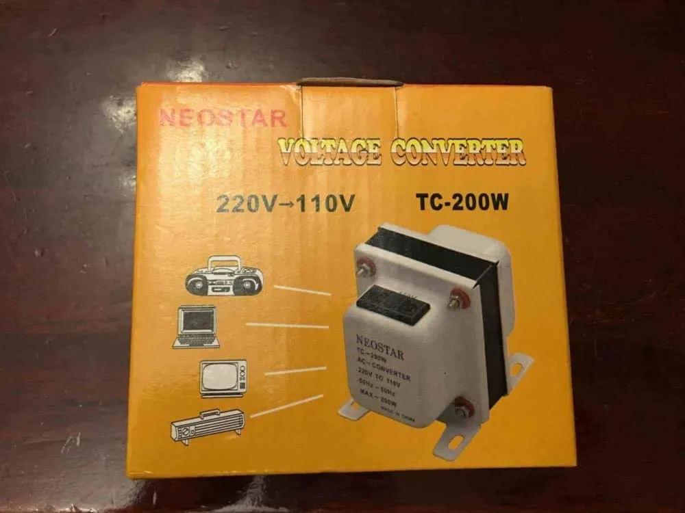 Voltage Converter 220V - 110V - Image 2