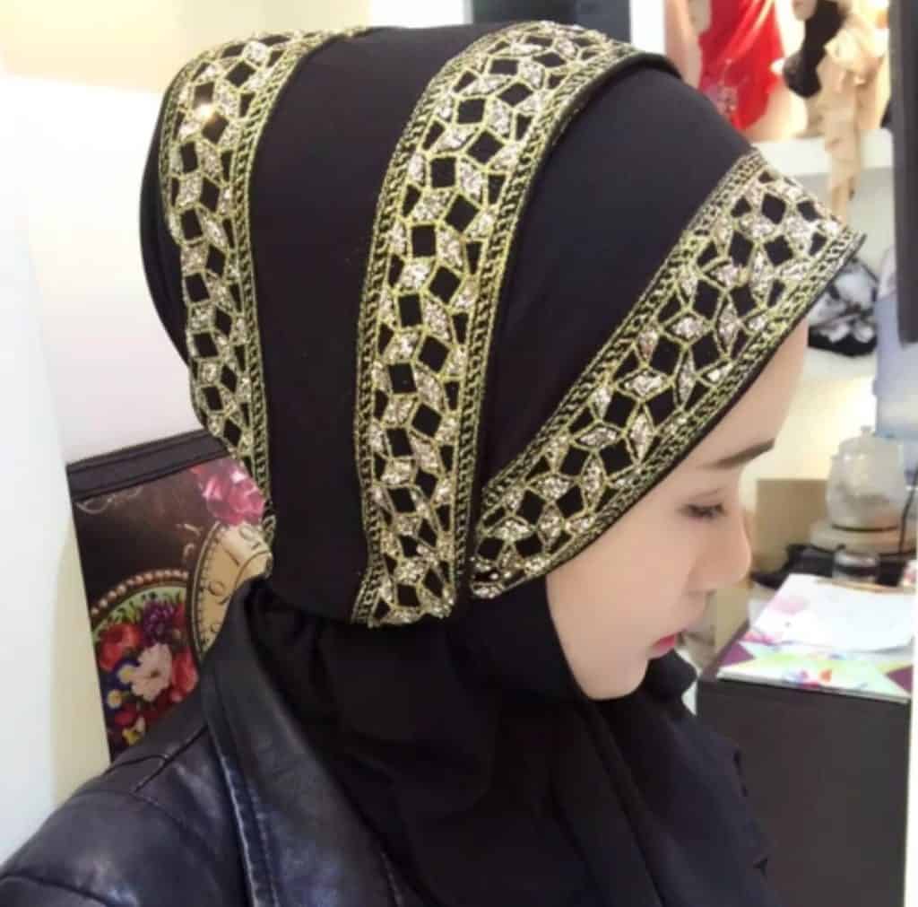 Hijab Scarf Sub Gold Rhinestones Female Long Folk Style (Black) - Image 2