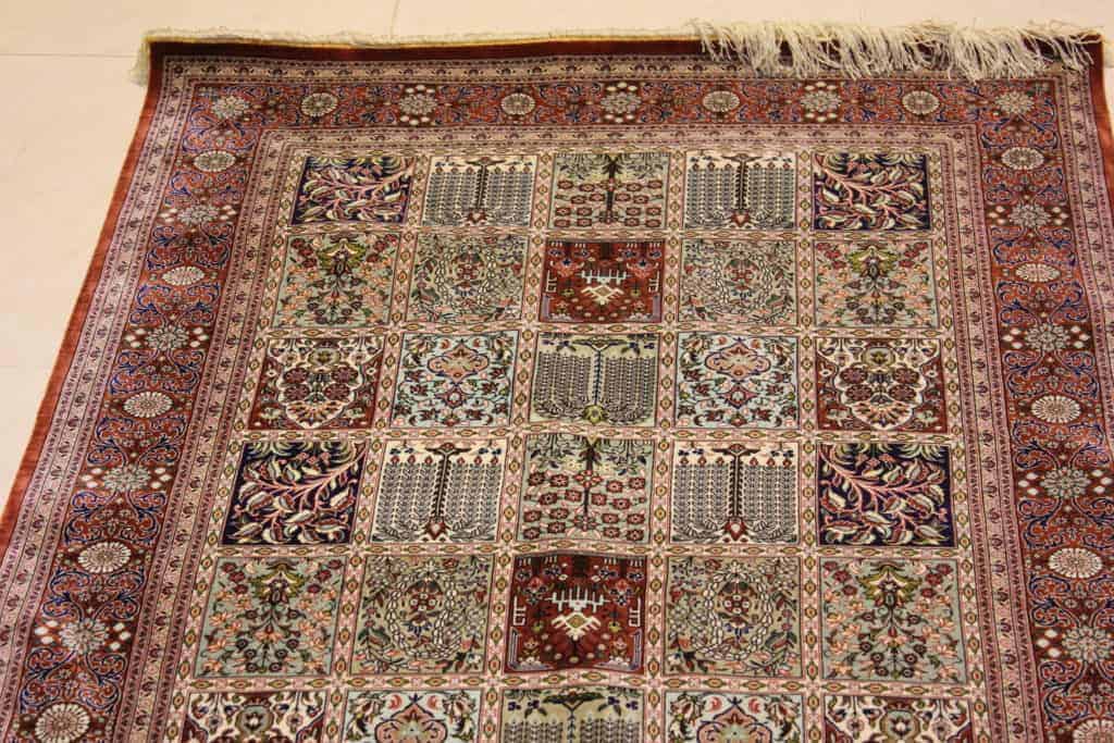 Carpet Genuine 100% Silk Handmade, Qum Sherif, Iran (size 100cmx150cm) - CPT08 - Image 5