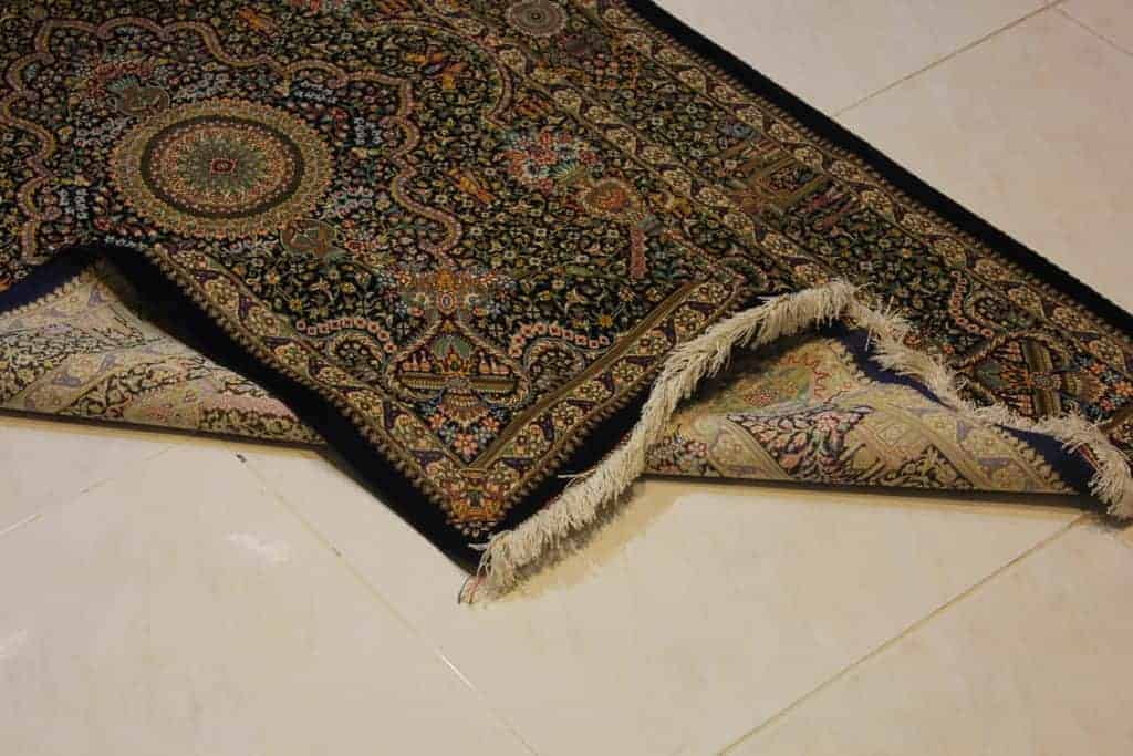 Carpet Genuine 100% Silk Handmade, Qum Sherif, Iran (size 100cmx150cm) - CPT09 - Image 4