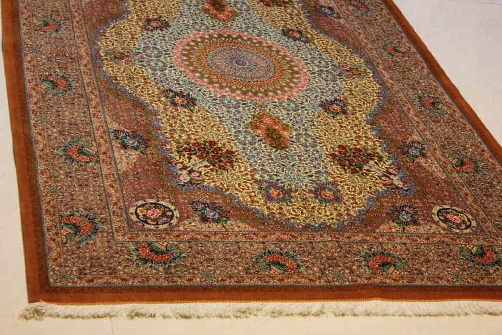 Carpet Genuine 100% Silk Handmade Kashaan, Iran (size 135cmx220cm) - CPT18 - Image 2