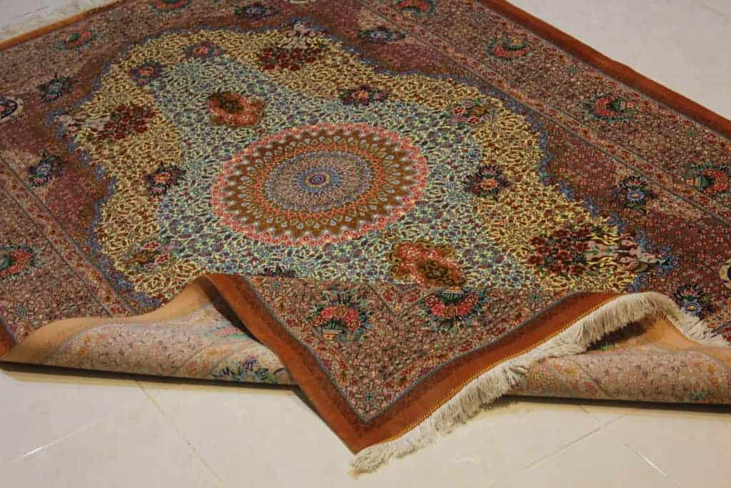 Carpet Genuine 100% Silk Handmade Kashaan, Iran (size 135cmx220cm) - CPT18 - Image 3