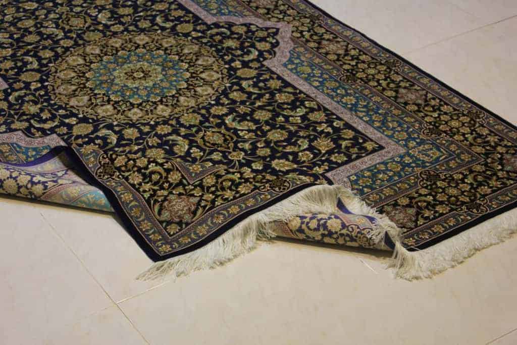 Carpet Genuine 100% Silk Handmade Kashaan, Iran (size 135cmx220cm) - CPT20 - Image 4