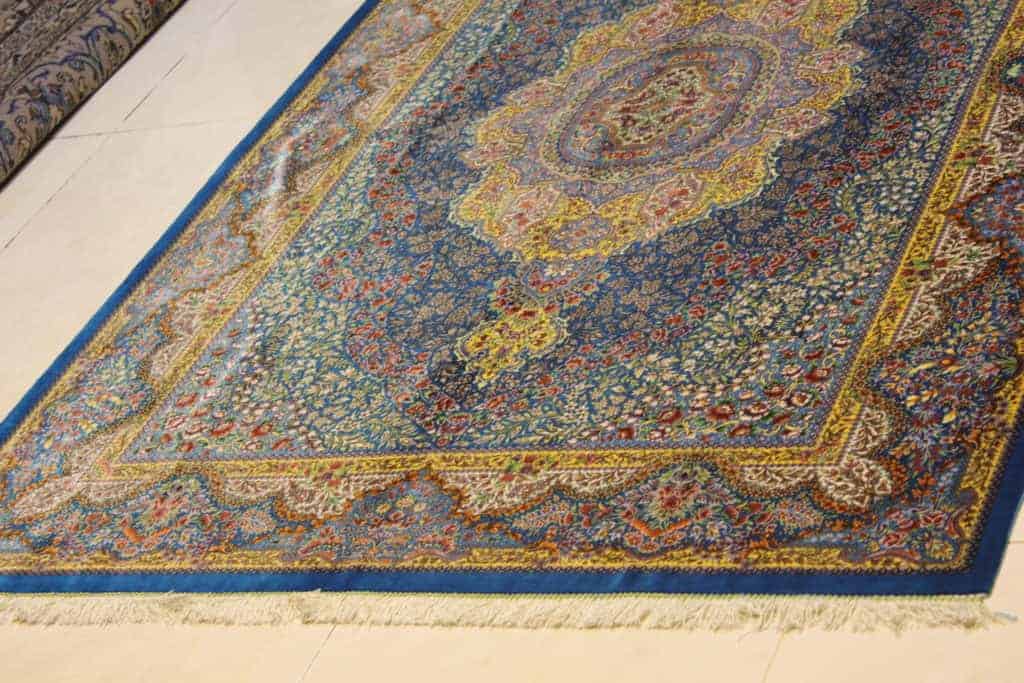 Carpet Genuine 100% Silk Handmade Kashaan, Iran (size 135cmx220cm) - CPT22 - Image 2