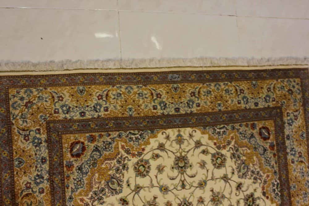 Carpet Genuine 100% Silk Handmade Kashaan, Iran (size 135cmx220cm) - CPT27 - Image 2