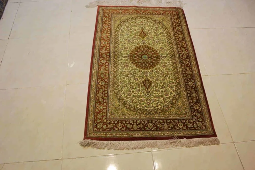 Carpet Genuine 100% Silk Handmade, Iran (size 80cmx120cm) - CPT31 - Image 4