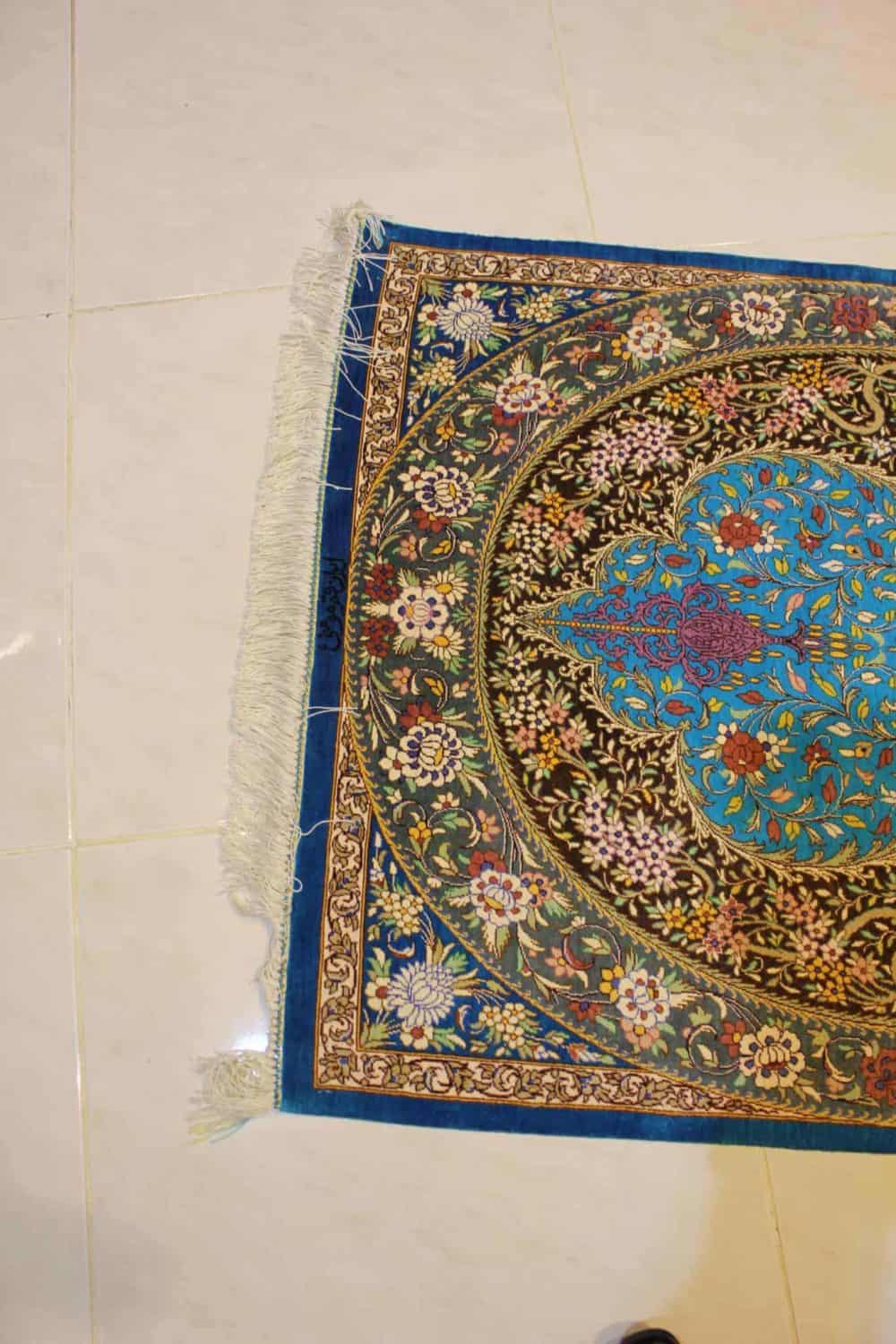 Carpet Genuine 100% Silk Handmade, Iran (size 80cmx120cm) - CPT32 - Image 2