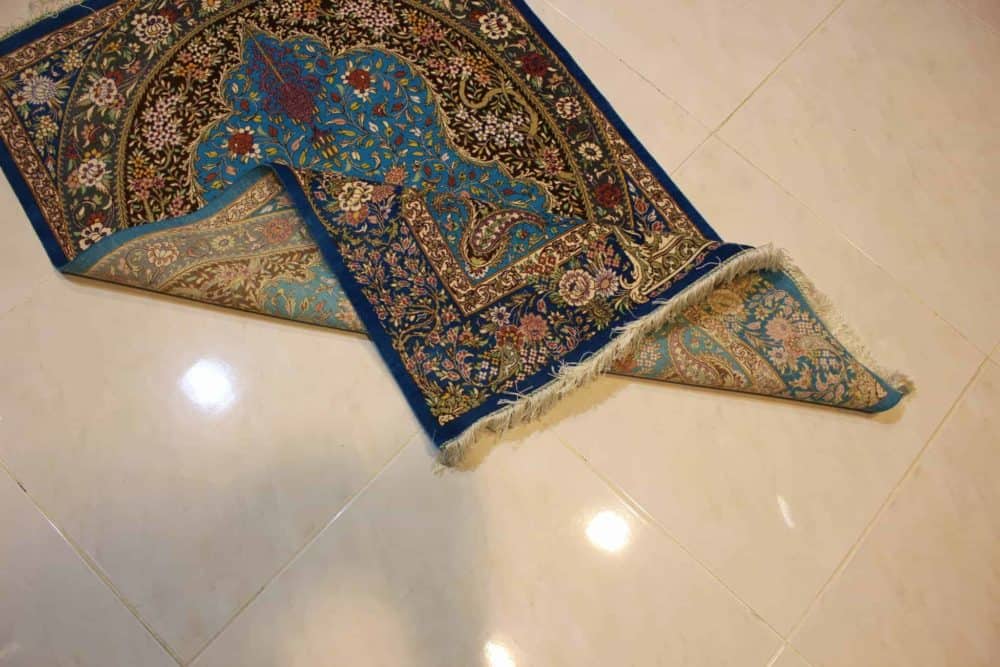 Carpet Genuine 100% Silk Handmade, Iran (size 80cmx120cm) - CPT32 - Image 4