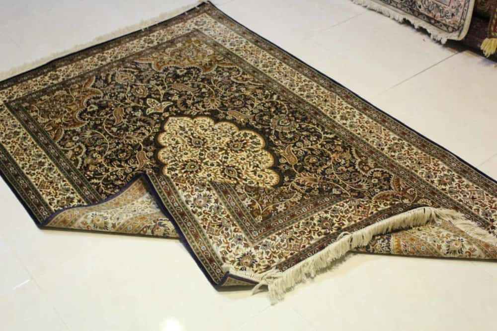 Carpet Genuine 100% Silk Handmade,  Kashmir (size 120cmx180cm) - CPT39 - Image 2