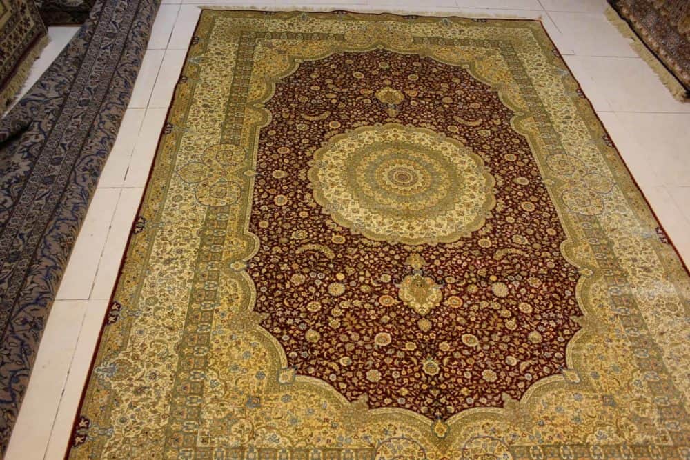 Carpet Genuine 100% Silk Handmade,  China (size 180cmx280cm) - CPT44 - Image 4