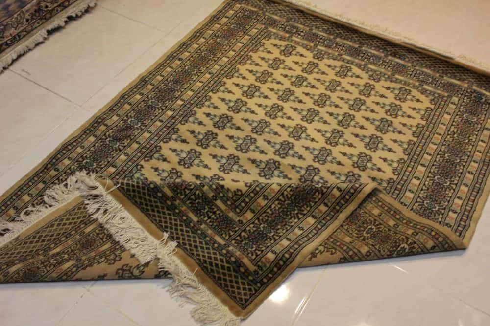 Carpet Genuine 50% Silk, 50% Wool, Handmade,  Asfahan, Iran (size 150cmx250cm) - CPT52 - Image 4