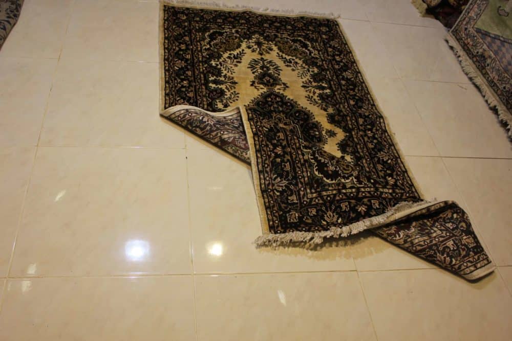 Carpet Genuine 100% Wool, Handmade,  Pakistan (size 100cmx150cm) - CPT54 - Image 2