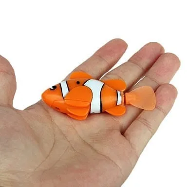 robot fish / electric pet fish toy, size: 7.5cm x 1.8cm x 3.5cm(orange)