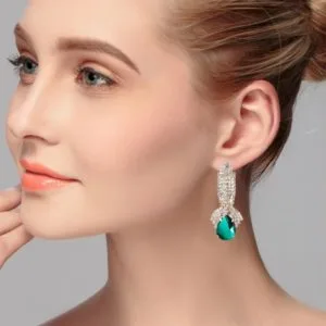 Ladies Vintage Luxury Diamond-shape Drop Long Earrings  1 Pair (Green)