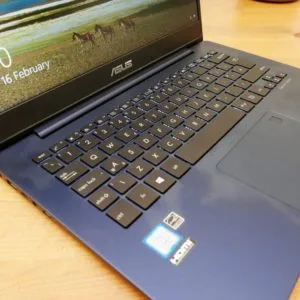 asus zenbook ux430un gv022t blue 2gb nvidia core i5 8gb 14.0 inch