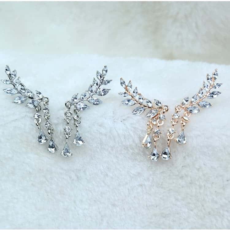women crystal leaf fringed earrings (silver) women crystal leaf fringed earrings (silver)
