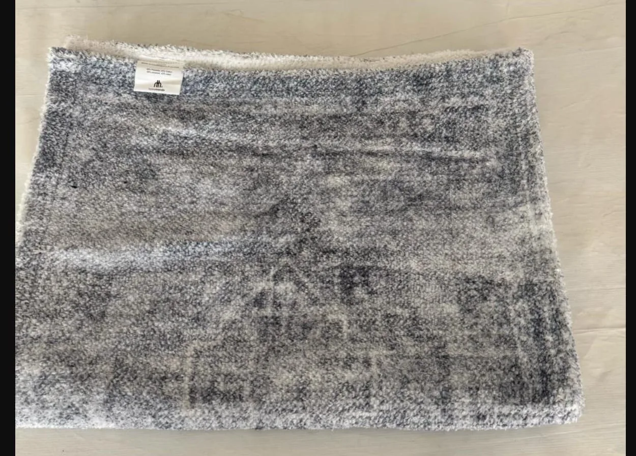 hometrends accent rug 157 x 54cm durable