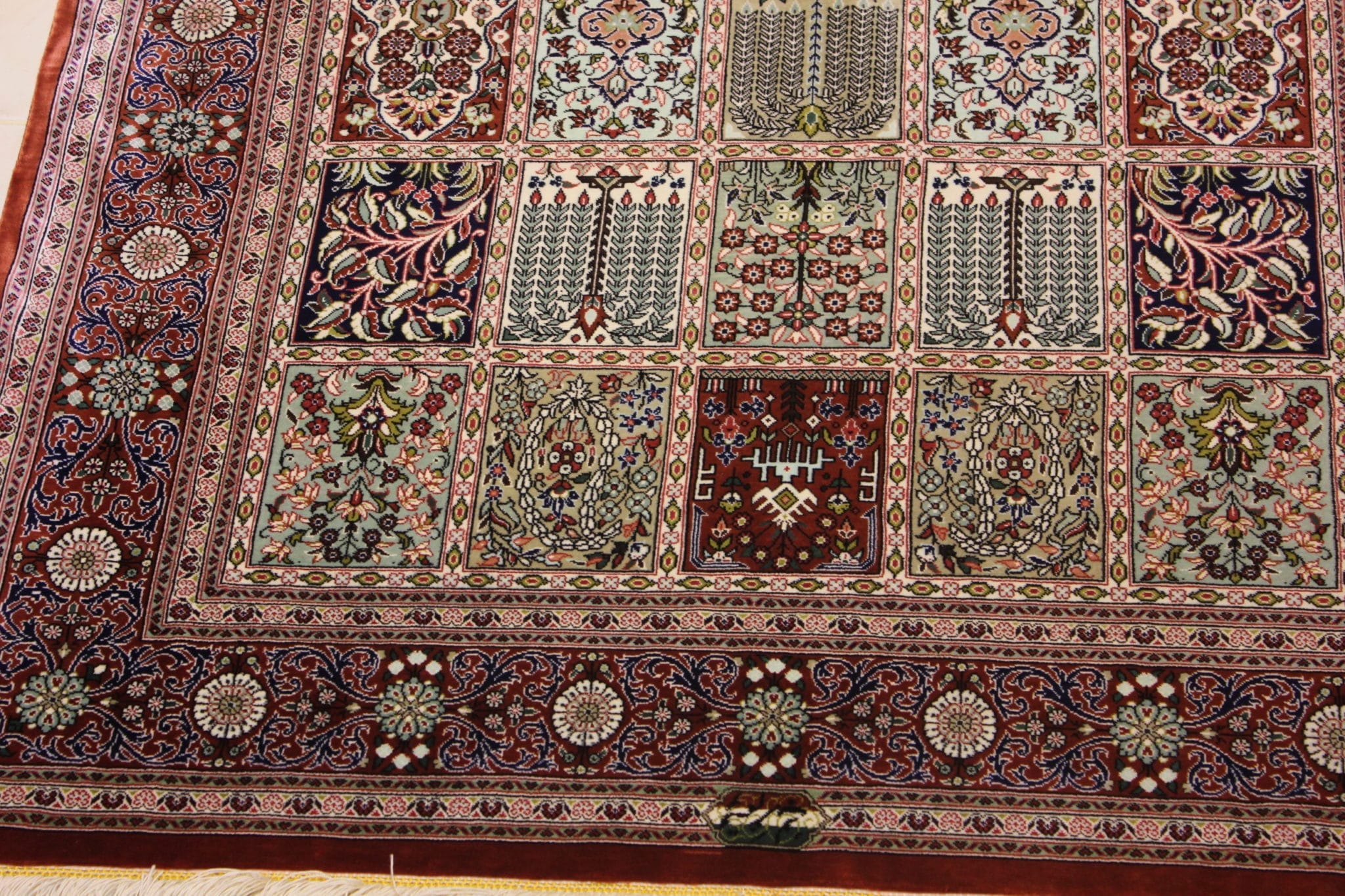 Carpet Genuine 100% Silk Handmade, Qum Sherif, Iran (size 100cmx150cm) - CPT08