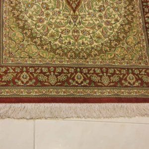 carpet genuine 100% silk handmade, iran (size 80cmx120cm) cpt31
