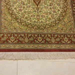 carpet genuine 100% silk handmade, iran (size 80cmx120cm) cpt31