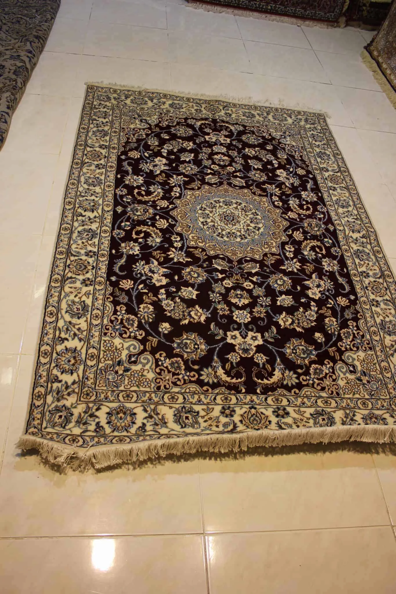 carpet genuine 20% silk, 80% wool, handmade, iran (size 130cmx200cm) cpt46