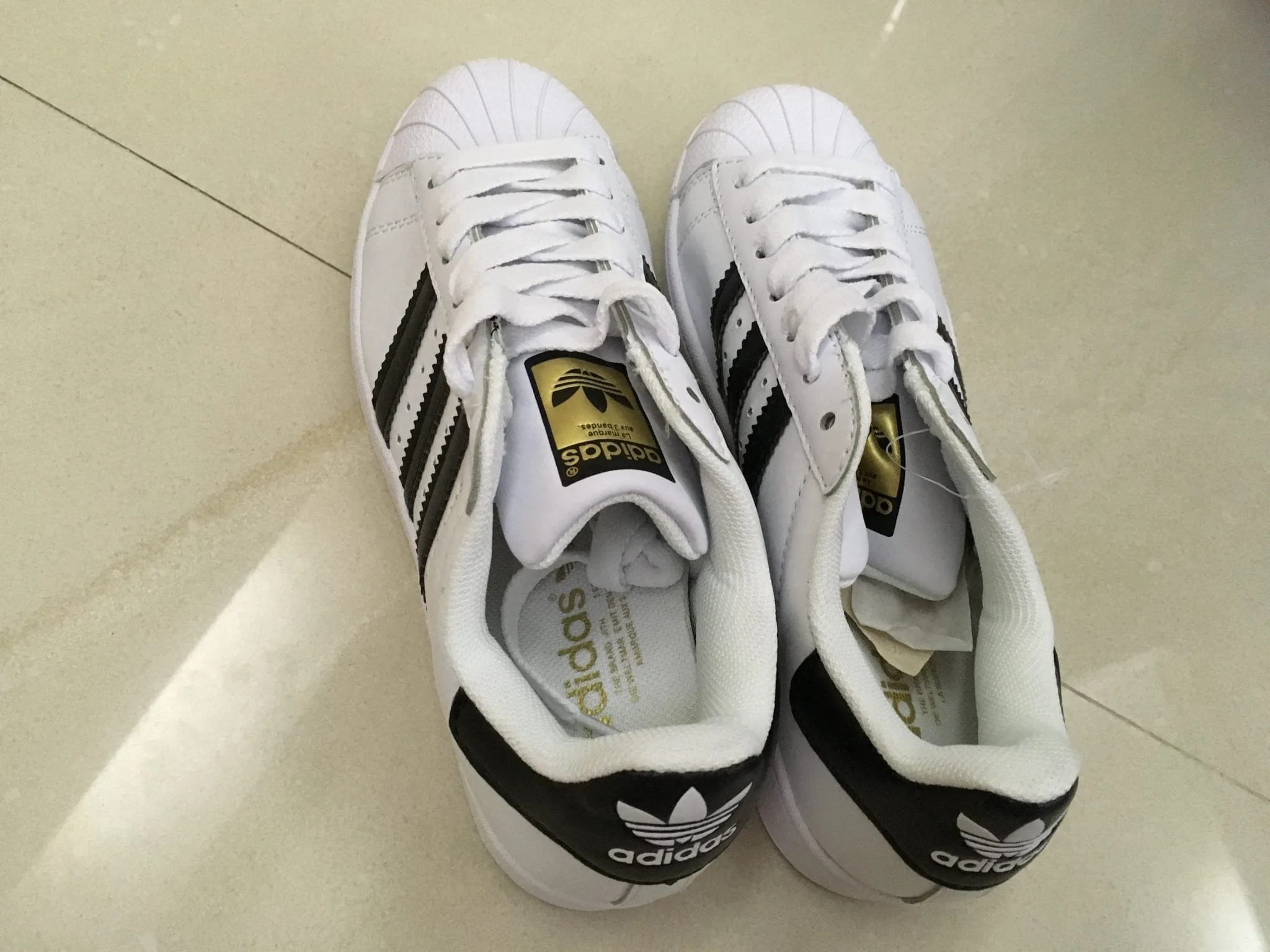 ADIDAS WHITE SHOES